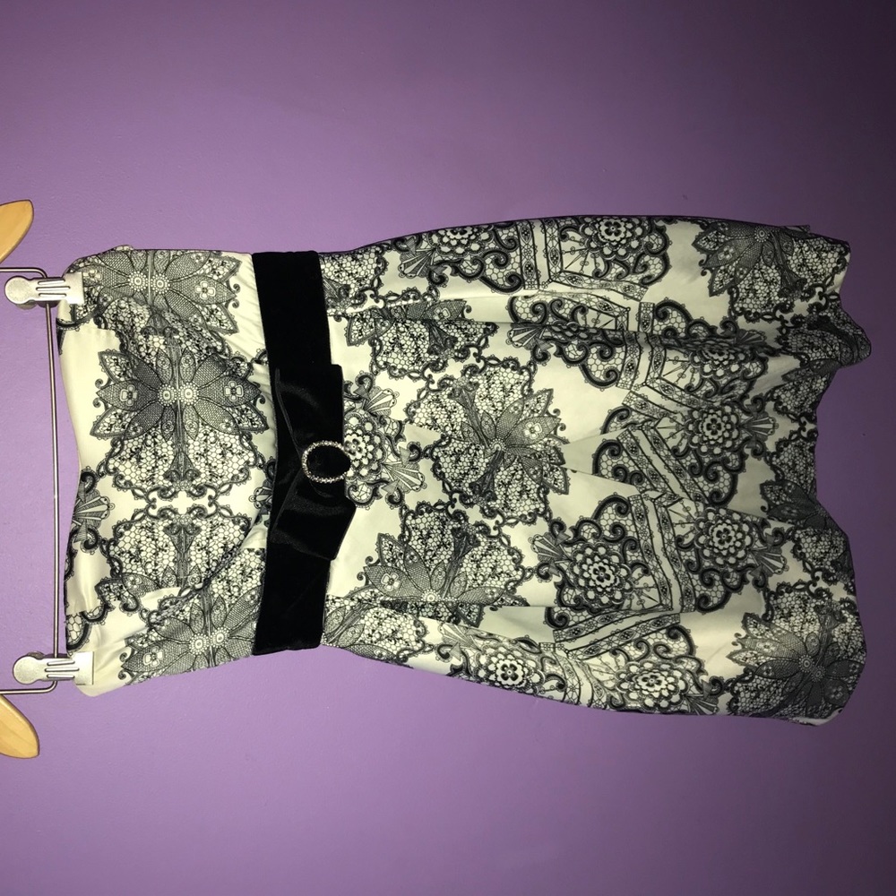 Black And White Belted Strapless Dress